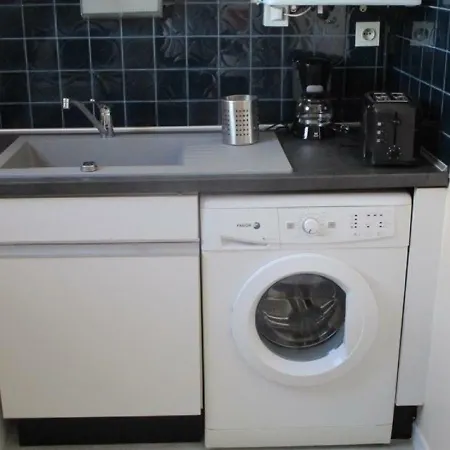 Apartament Renove Type 2 Avec Acces Direct Plage