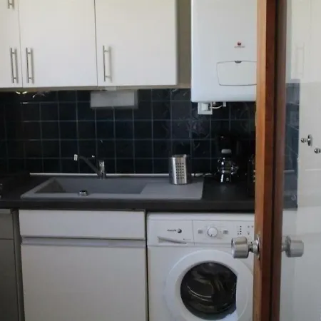 Renove Type 2 Avec Acces Direct Plage Apartament